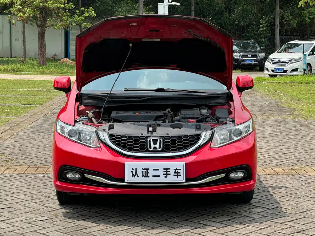 Honda Civic 2015 — фото 16