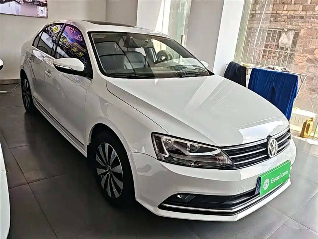 Volkswagen Sagitar 2017 — фото 4