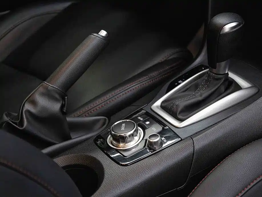 Mazda 3 Axela 2019 — фото 25