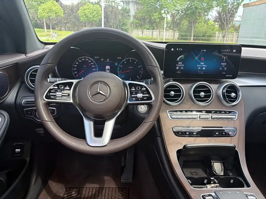 Mercedes-Benz GLC 2021 — фото 14
