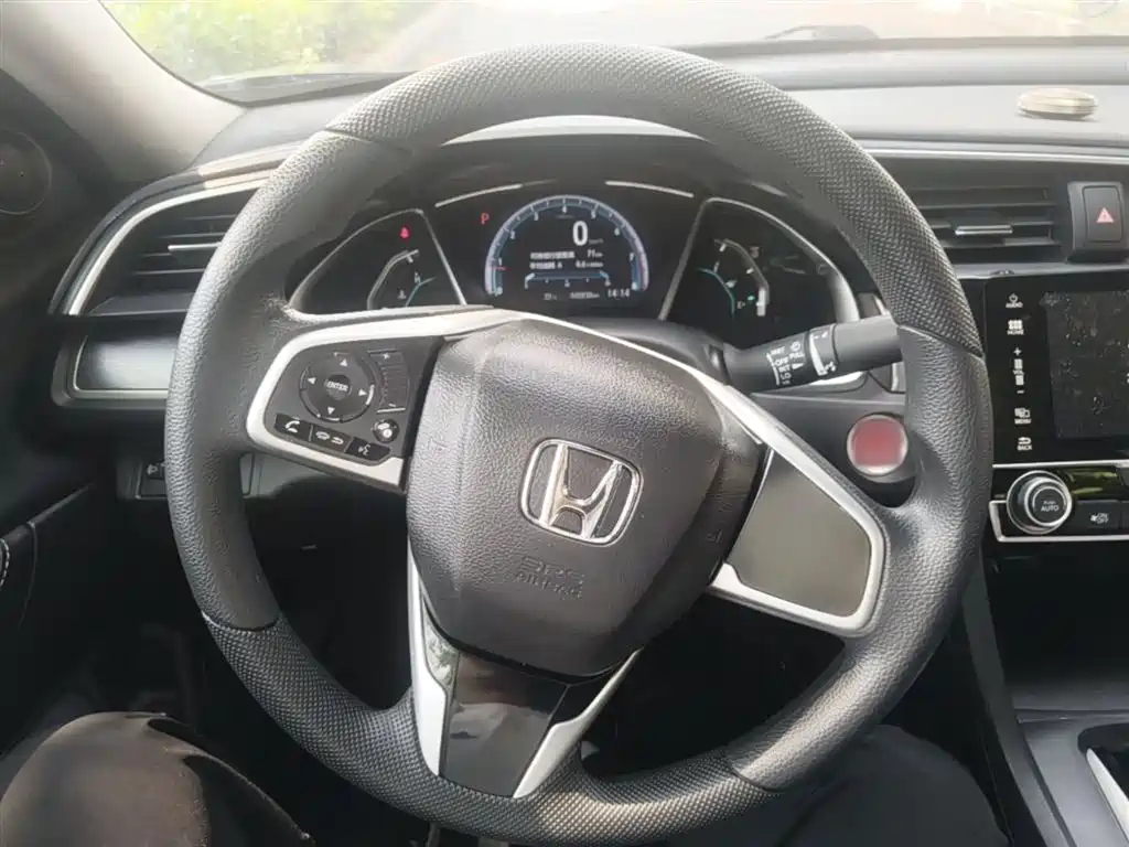 Honda Civic 2019 — фото 11