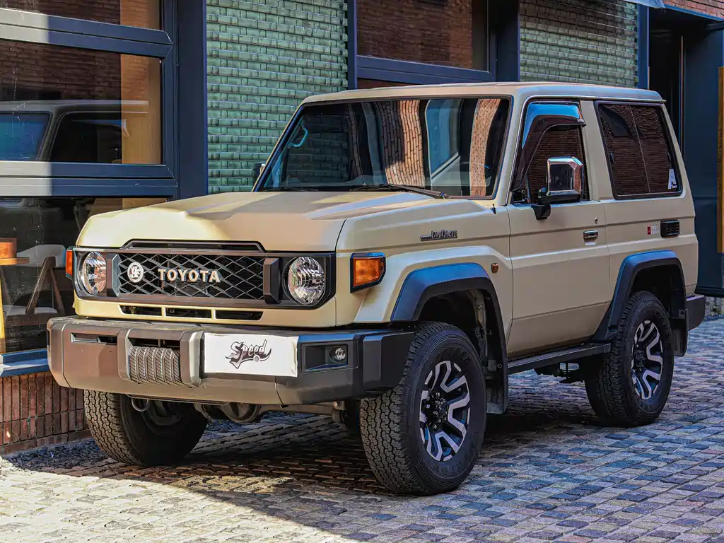 Toyota Land Cruiser 2025 — фото 1