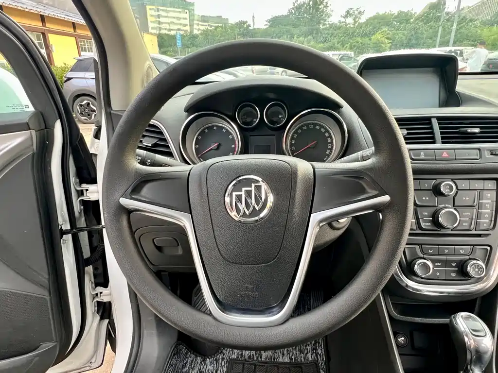 Buick Encore 2013
