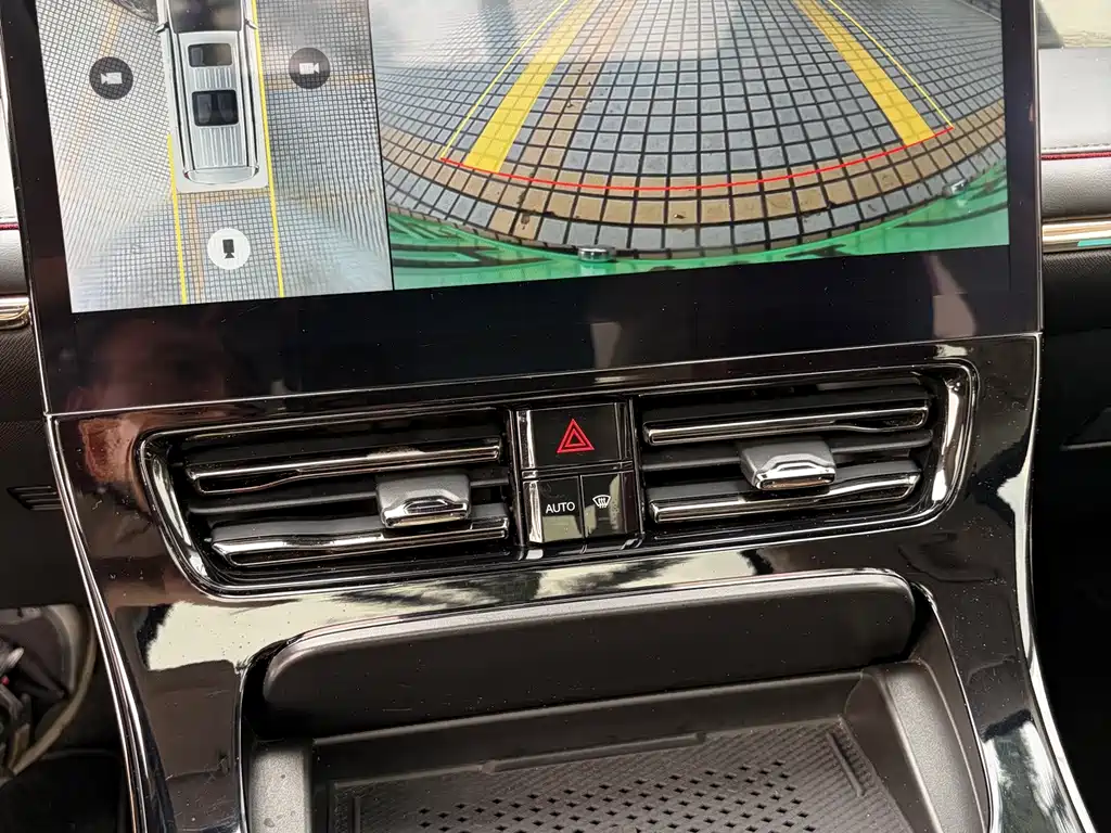 GAC Trumpchi E9 2023 — фото 16