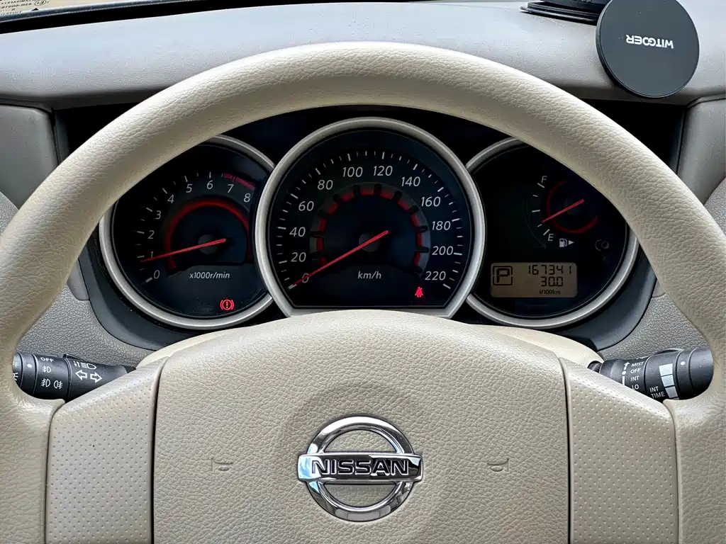 Nissan Sylphy 2018 — фото 14