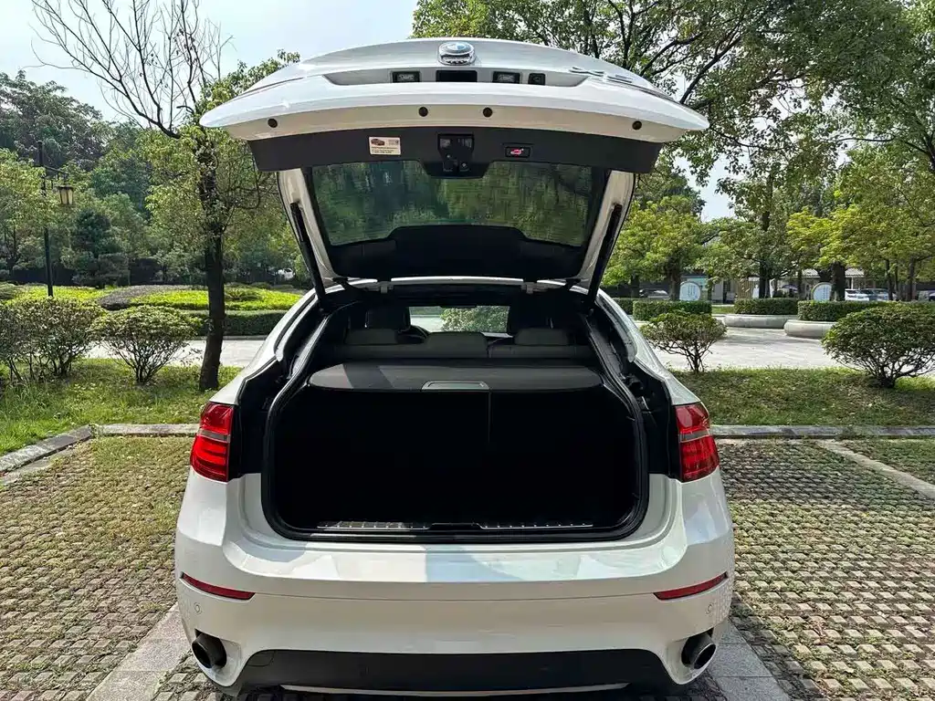BMW X6 2015 — фото 16