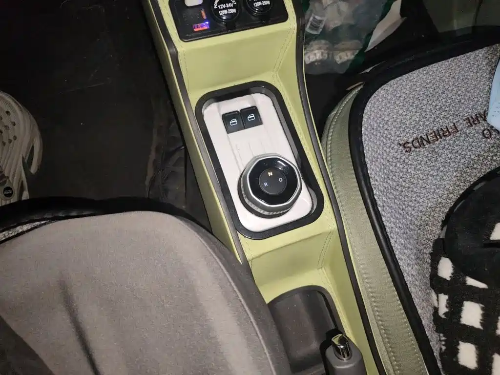 Geely Galaxy Panda 2024 — фото 15