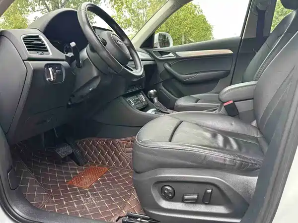 Audi Q3 2015