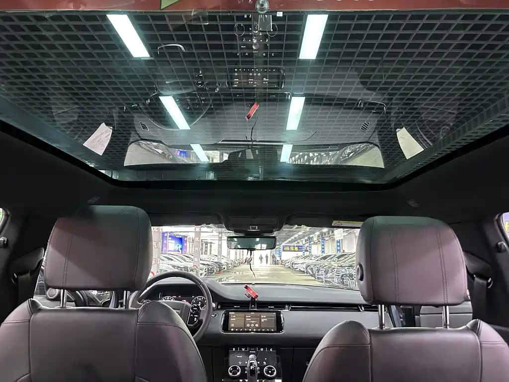 Land Rover Evoque 2020 — фото 15