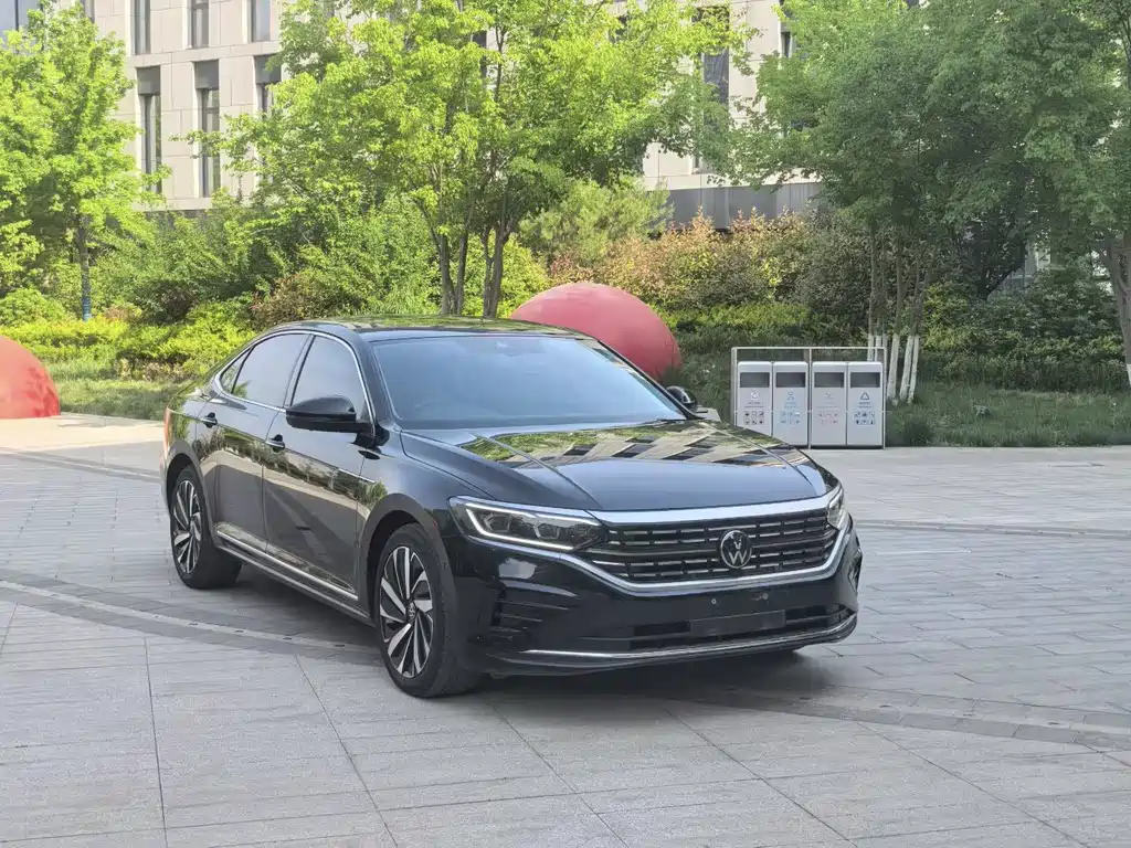 Volkswagen Passat 2023