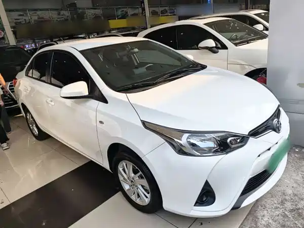 Toyota Yaris L 2020