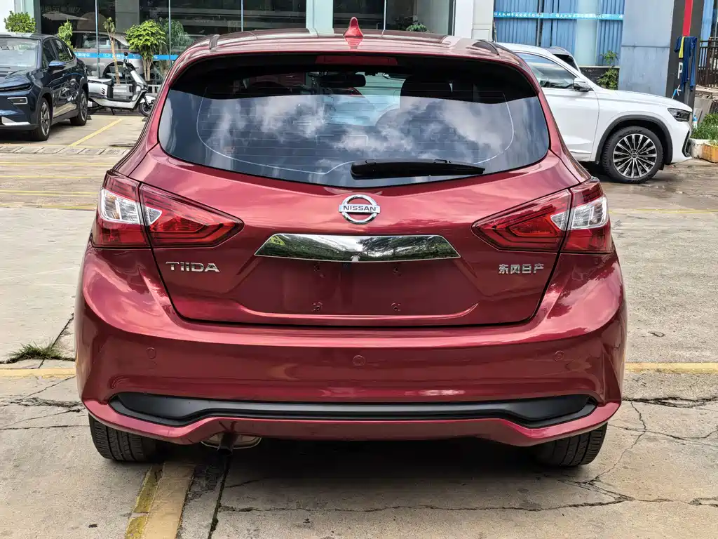 Nissan Tiida 2021 — фото 10