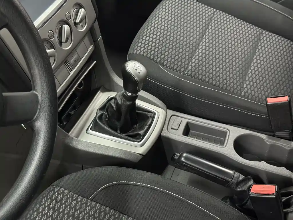Ford Focus 2013 — фото 18