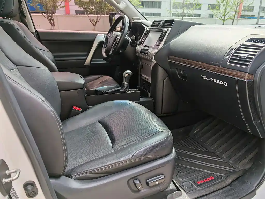 Toyota Prado 2018 — фото 12