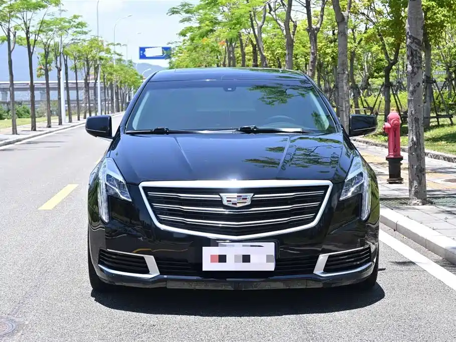 Cadillac XTS 2019 — фото 2