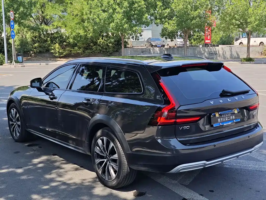 Volvo V90 2023 — фото 7