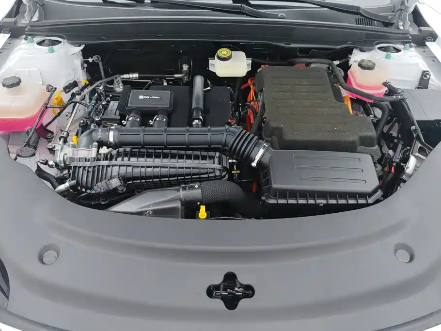 BYD Seal 05 DM-i 2025 — фото 10
