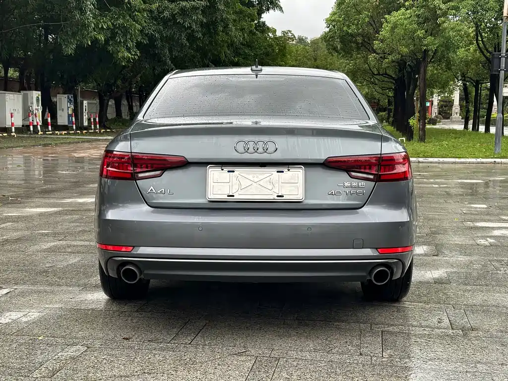 Audi A4L 2018