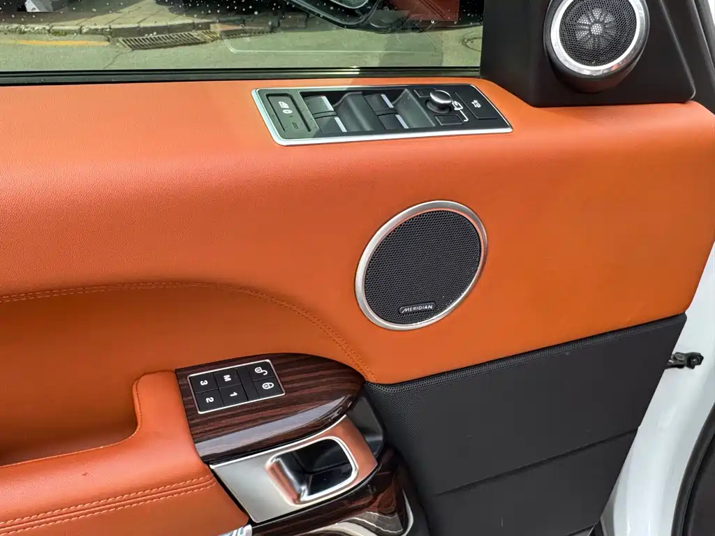 Land Rover Range Rover 2018 — фото 14