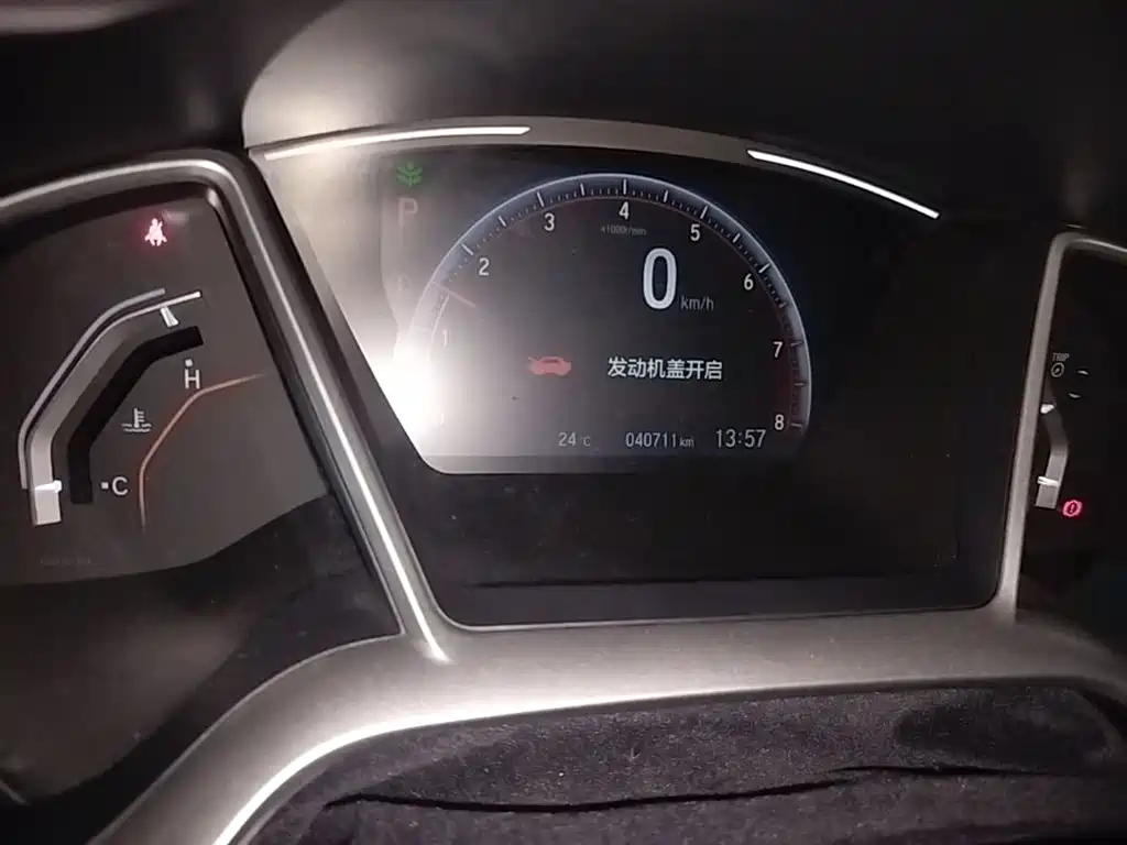 Honda Civic 2019 — фото 12