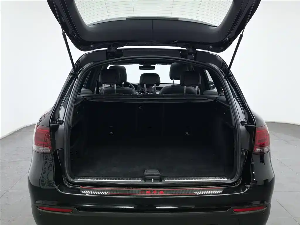 Mercedes-Benz GLC 2020 — фото 16