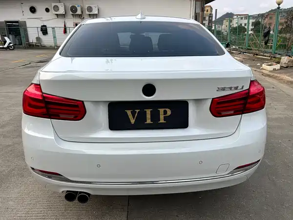 BMW 3 Series 2017