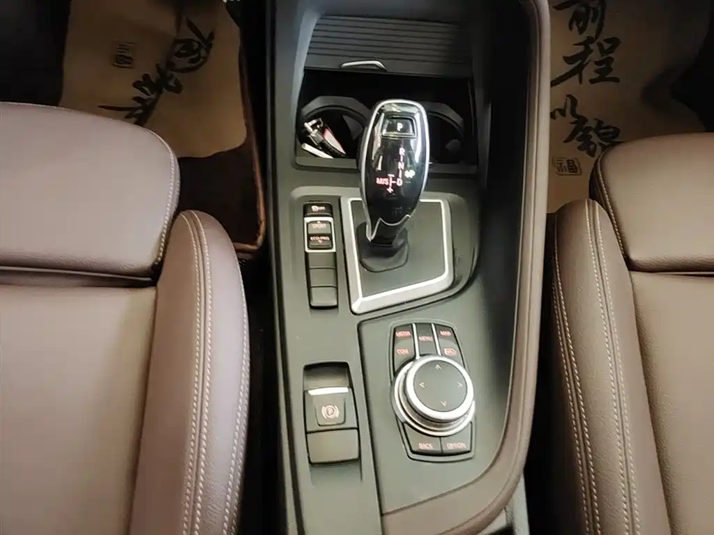 BMW X1 2021 — фото 14