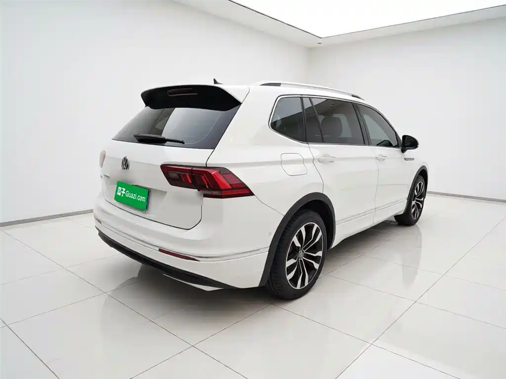 Volkswagen Tiguan L 2021 — фото 6