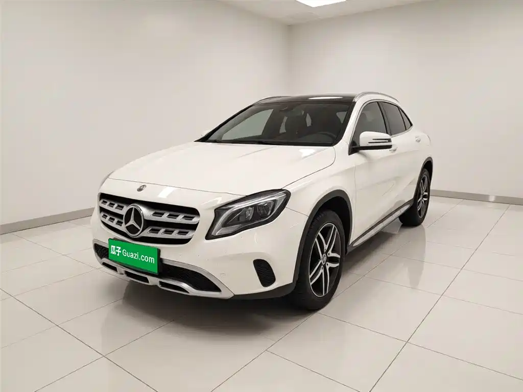 Mercedes-Benz GLA 2017 — фото 1