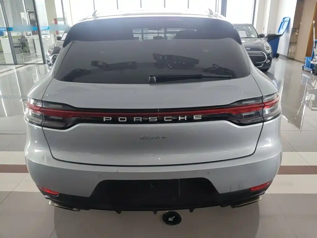 Porsche Macan 2020 — фото 6