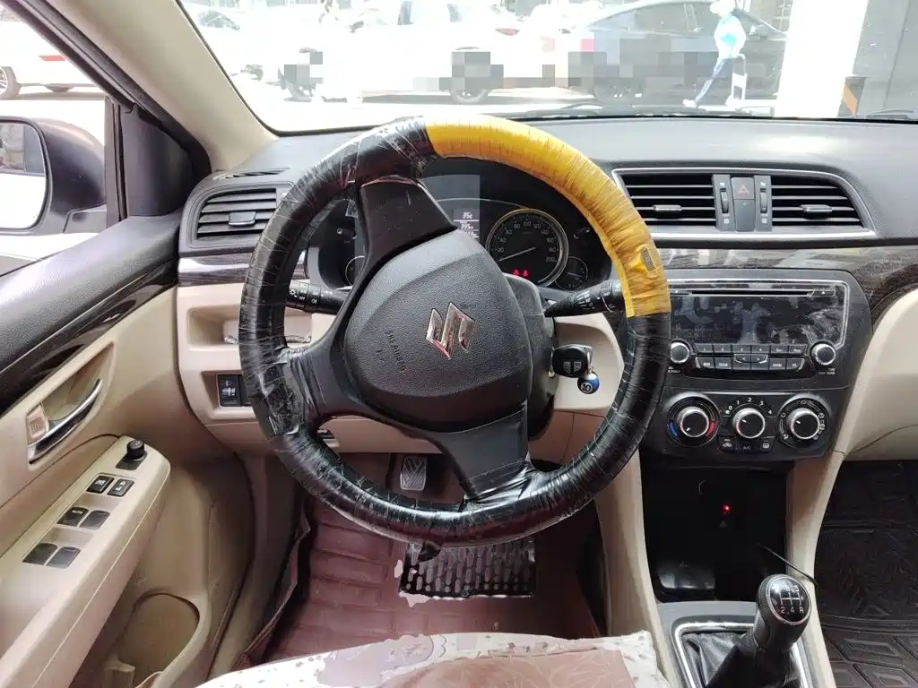 Suzuki Alivio 2017