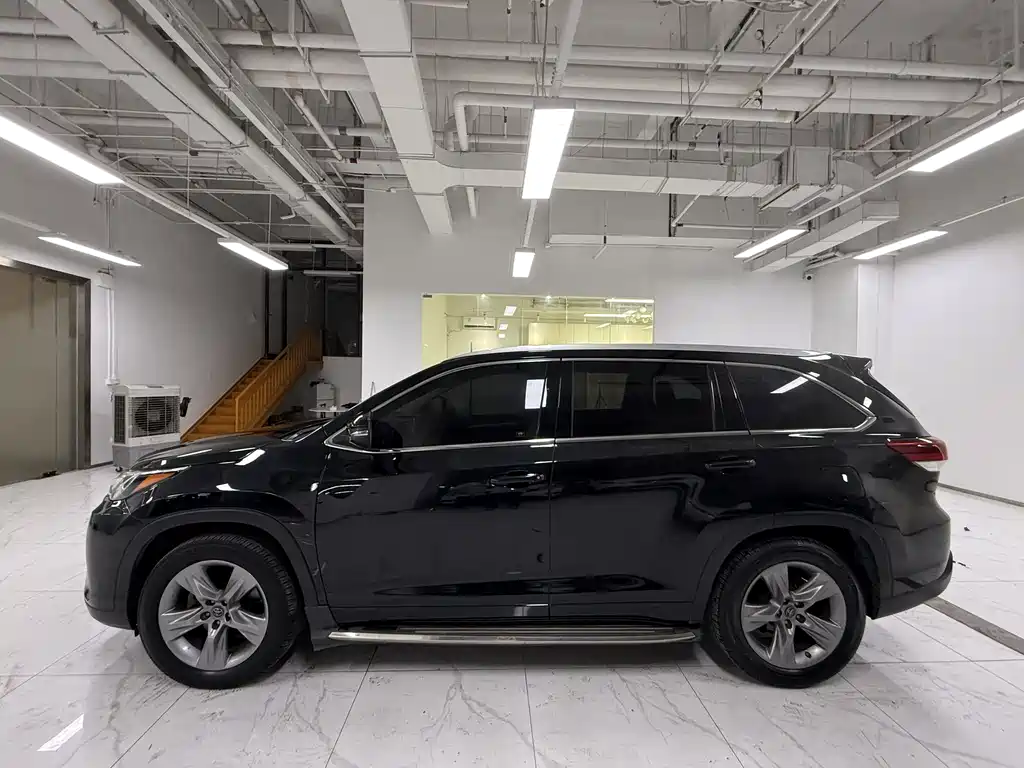 Toyota Highlander 2018