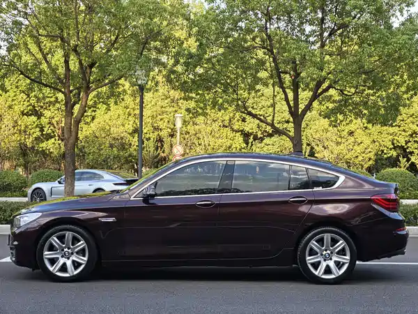 BMW 5 Series GT 2017