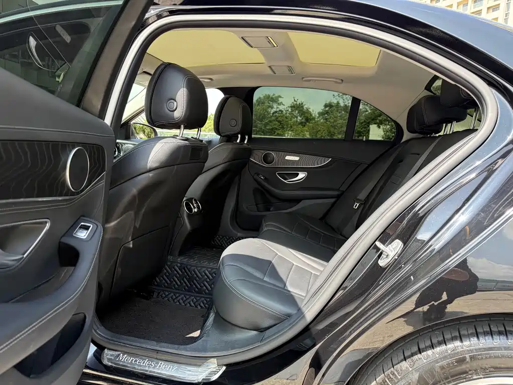 Mercedes-Benz C-Class 2017