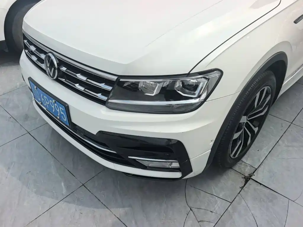 Volkswagen Tiguan L 2021 — фото 24