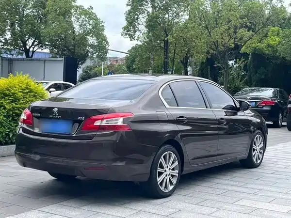 Peugeot 408 2016