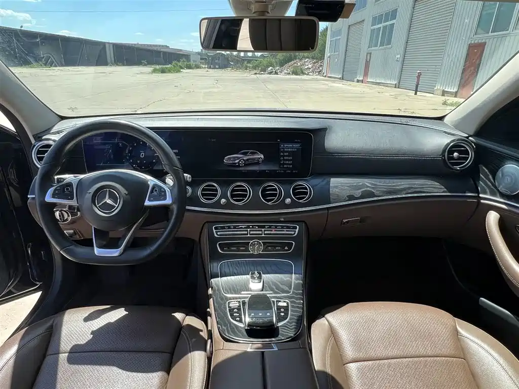 Mercedes-Benz E-Class 2018 — фото 9