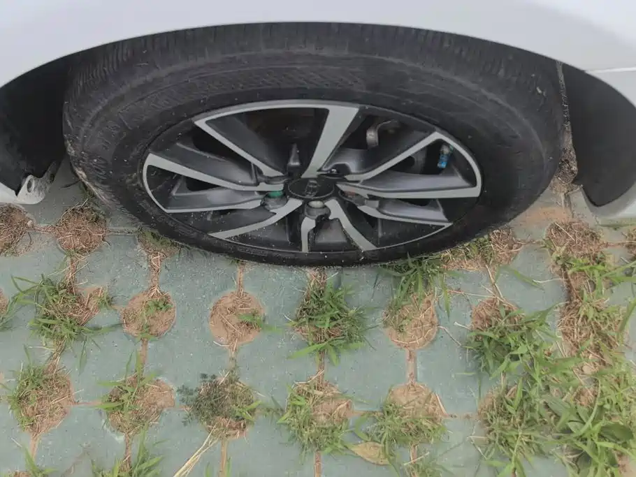 Geely Emgrand 2019