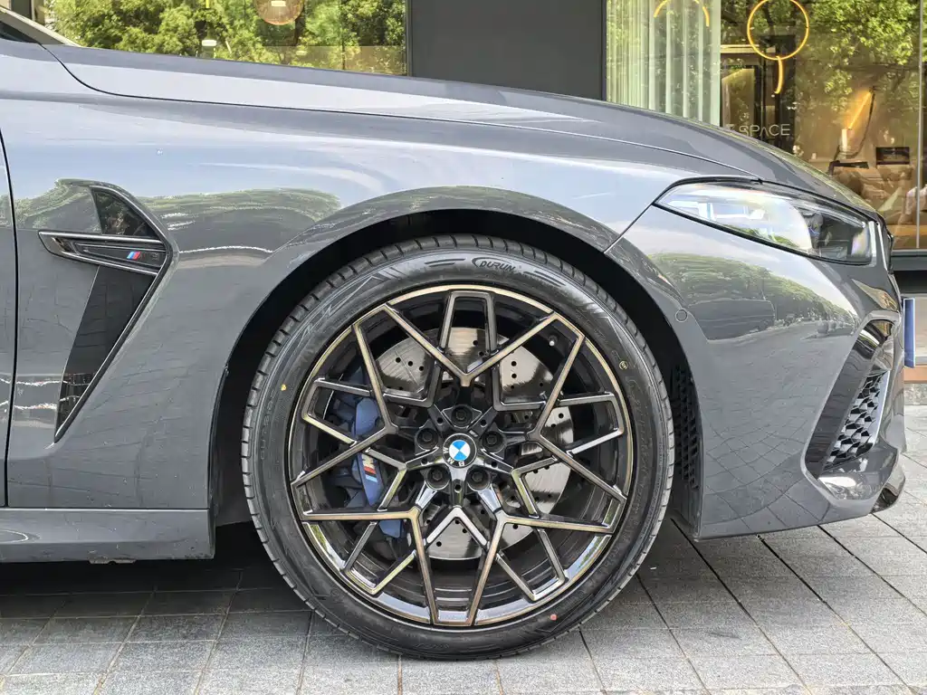 BMW M8 2021 — фото 3