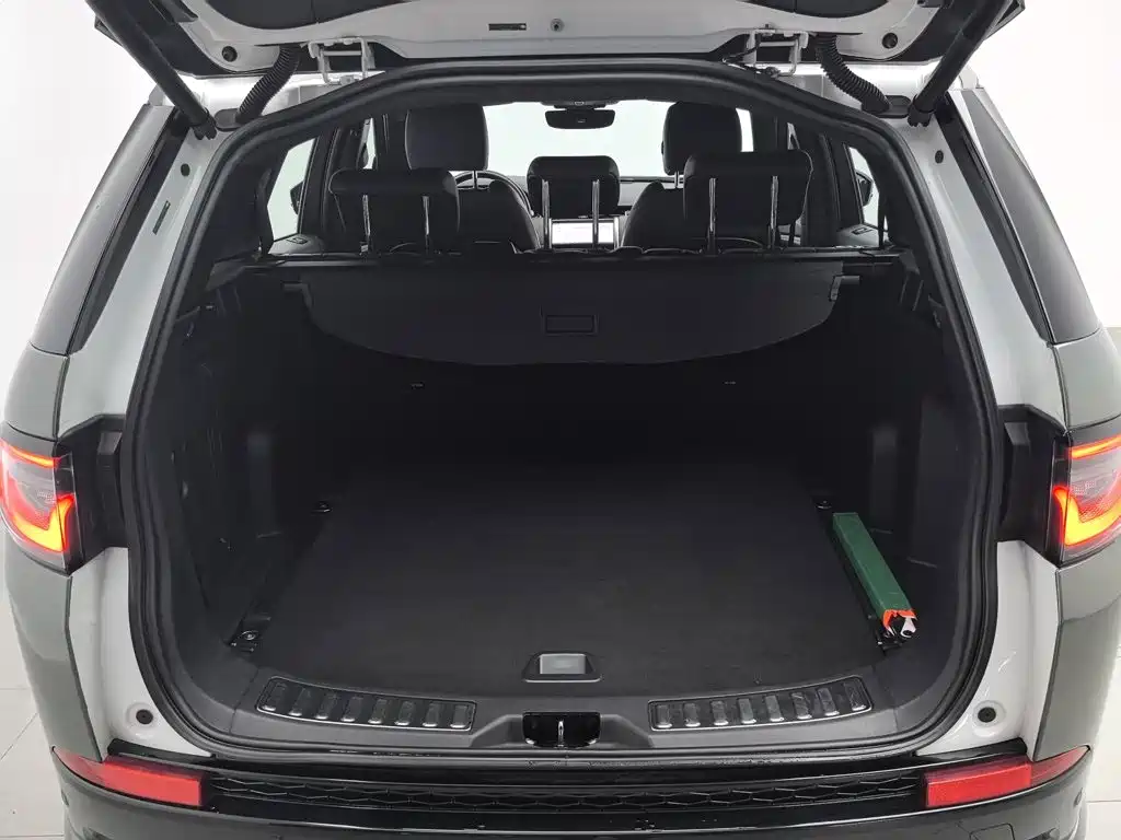 Land Rover Discovery Sport 2021 — фото 16