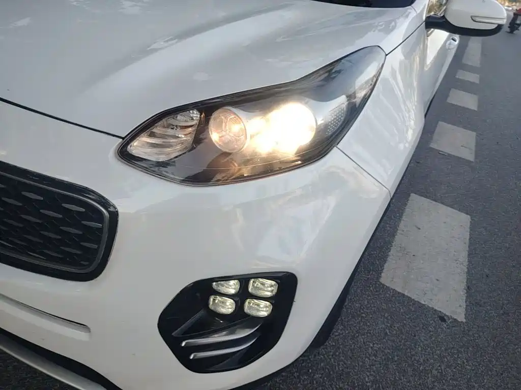 Kia KX5 2016 — фото 18
