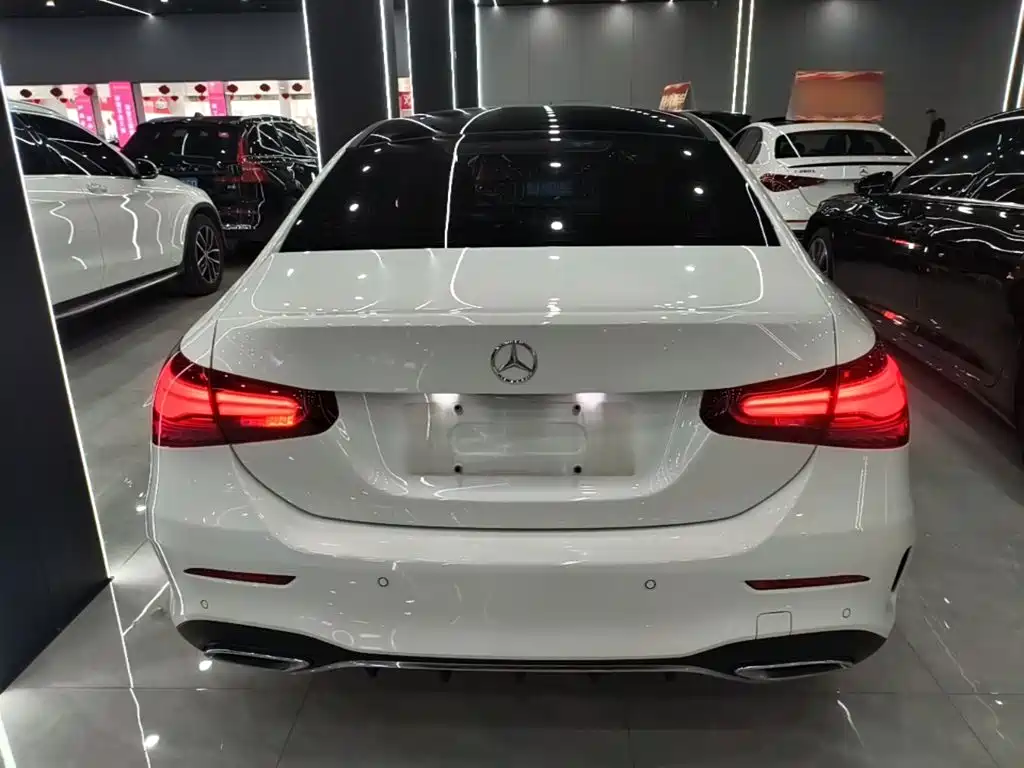 Mercedes-Benz A-Class 2023 — фото 6