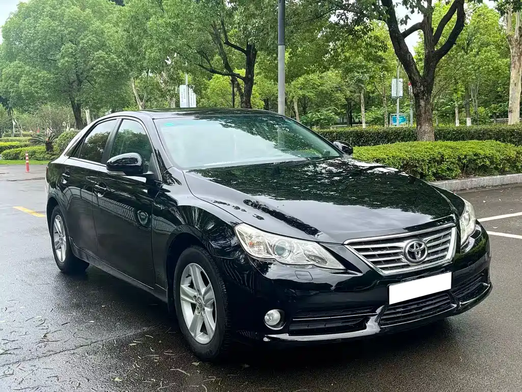 Toyota Reiz 2012