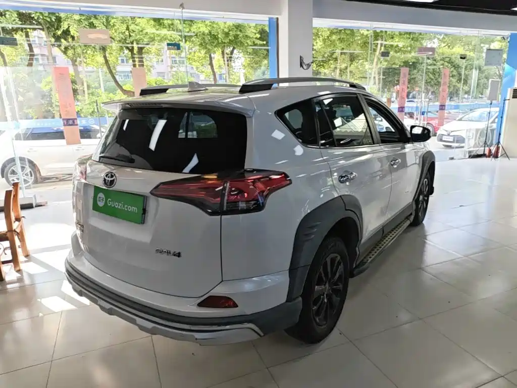 Toyota RAV4 2019