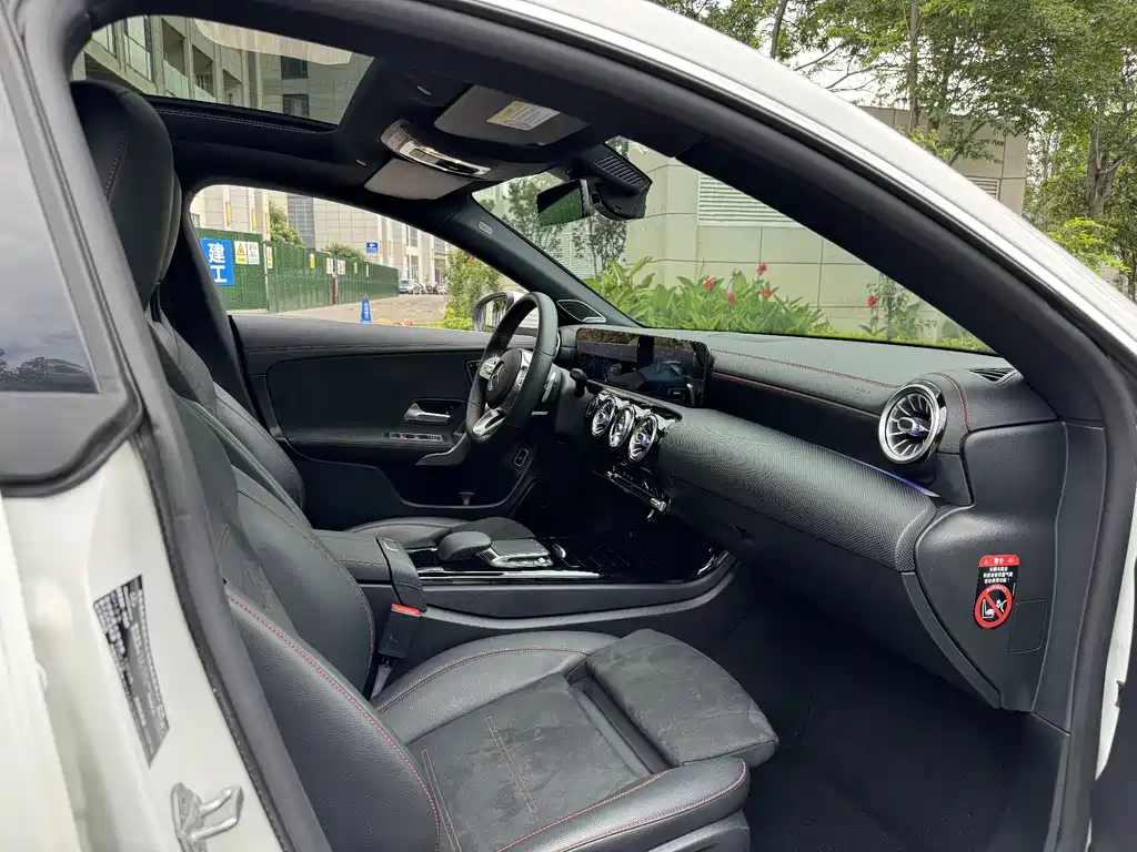 Mercedes-Benz CLA 2020 — фото 27
