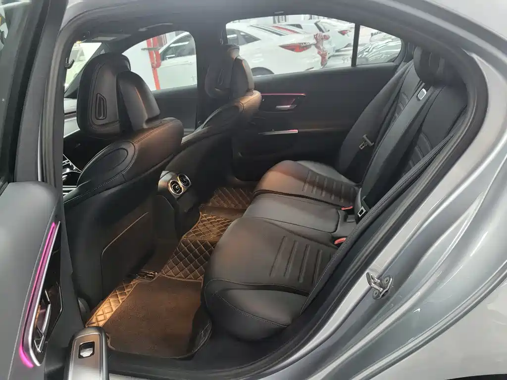 Mercedes-Benz C-Class 2022 — фото 9