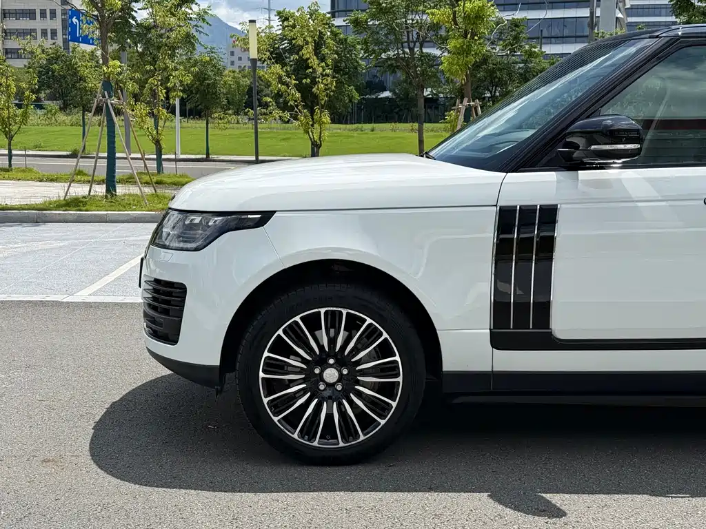 Land Rover Range Rover 2020 — фото 3