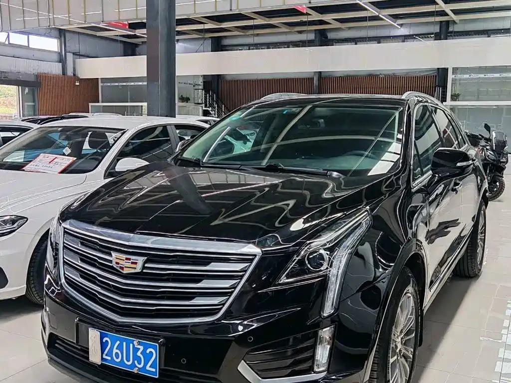 Cadillac XT5 2018 — фото 1