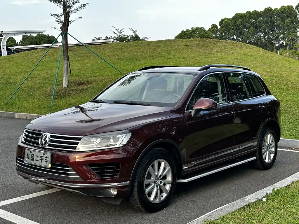 Volkswagen Touareg 2018 — фото 1