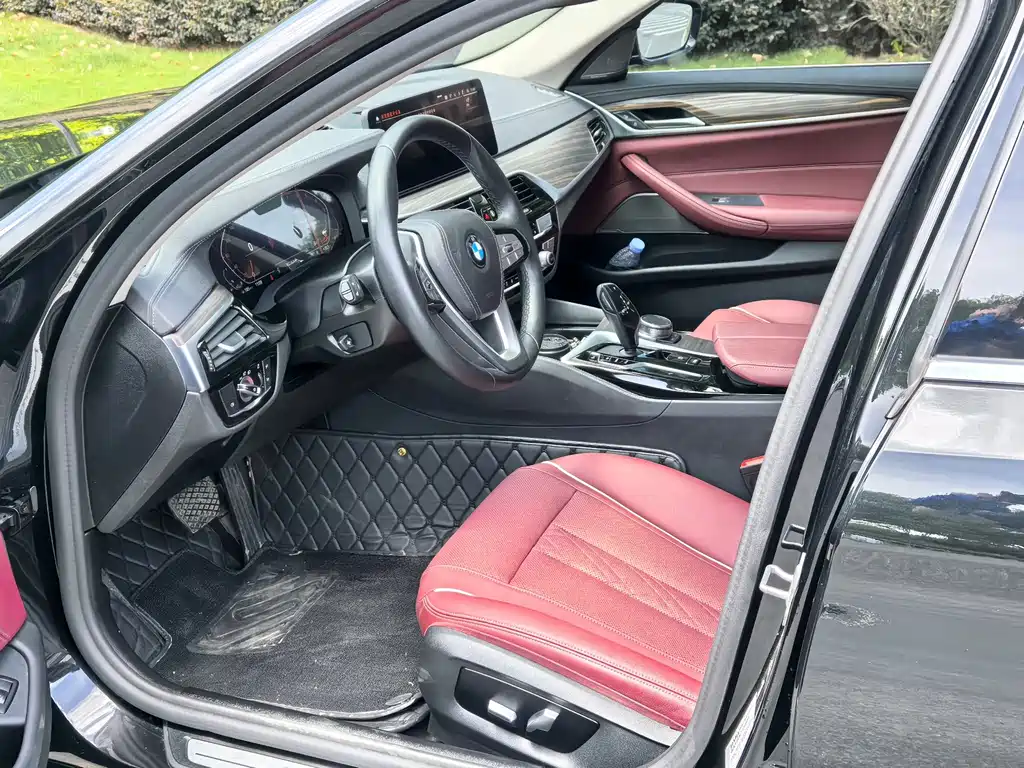 BMW 5 Series 2022